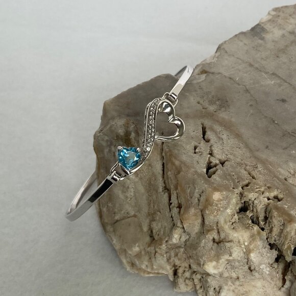 Sterling Silver 925 Prong Set Blue Topaz Heart Oval Hinged Bangle Bracelet 7" - Picture 6 of 16